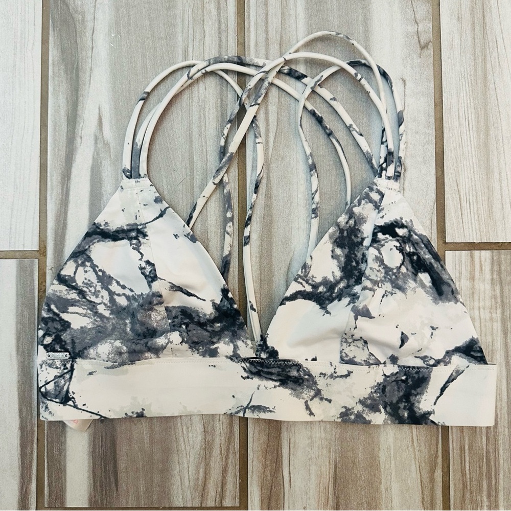 PINK Victoria’s Secret: Black & White Marble Bralette, Medium